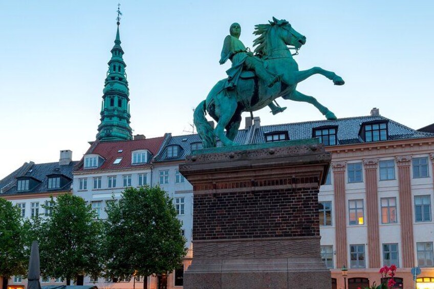 Absalon who founded Copenhagen 3