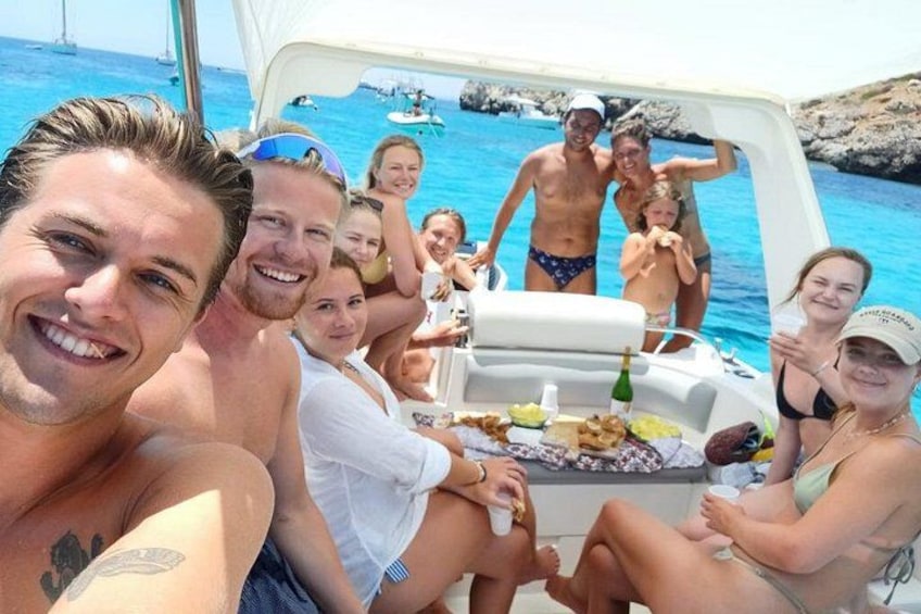 Favignana inflatable boat tour, wine tasting, snorkeling and relaxation 1