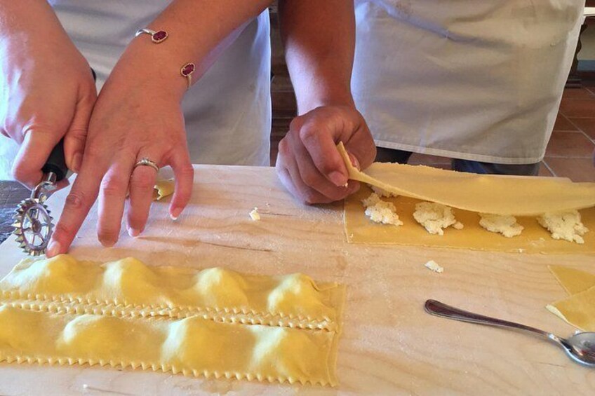 Advanced cooking class for returning guests 4
