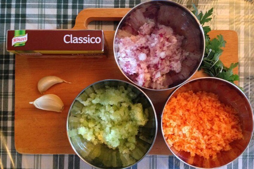 Ingredients to prepare SOFFRITTO 2