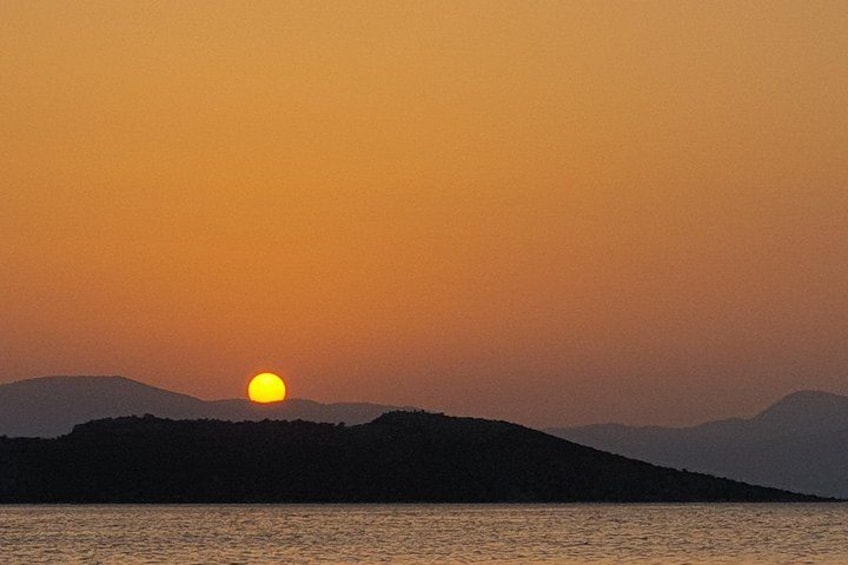 Athens Riviera Catamaran tour with fresh Meal Drinks and Swimming 4