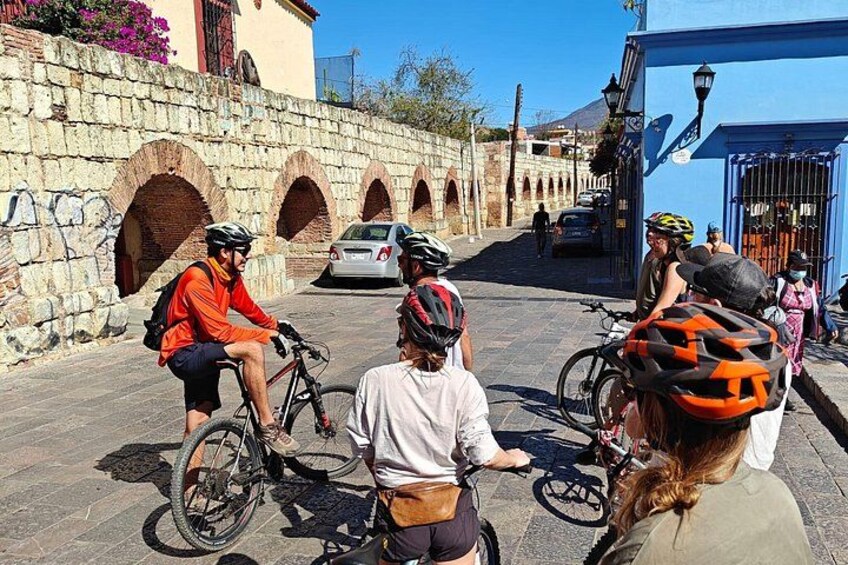 Bicycle Tour through Oaxaca learning about its Urban Art and History 2