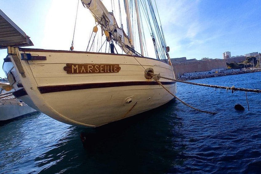 Marseille Guided Tour for 4 Hours with a Bilingual Local Guide 5