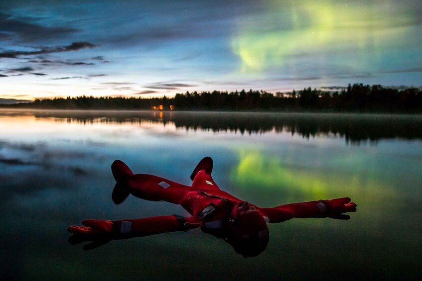Picture 1 for Activity Rovaniemi: Ice Floating under Aurora Borealis 3