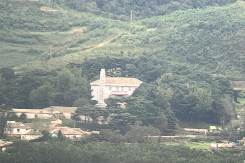 Private DMZ Tour with North Korean Defector + N Korean Lunch 5