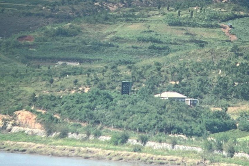 Private DMZ Tour with North Korean Defector + N Korean Lunch 5