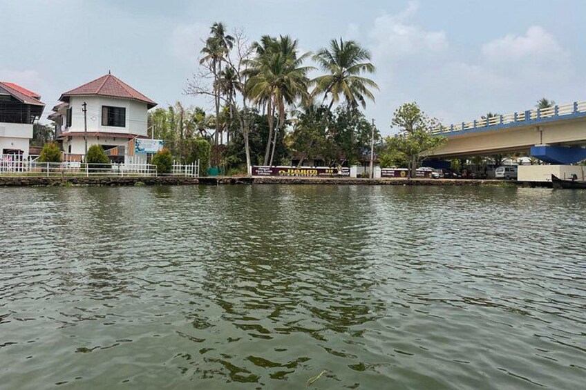 Shikara Kainakary River 4
