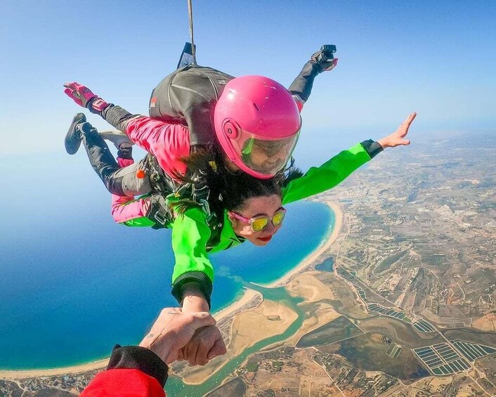 Skydive Seven: Tandem Skydiving 10.000ft (up to 15.000ft) 2