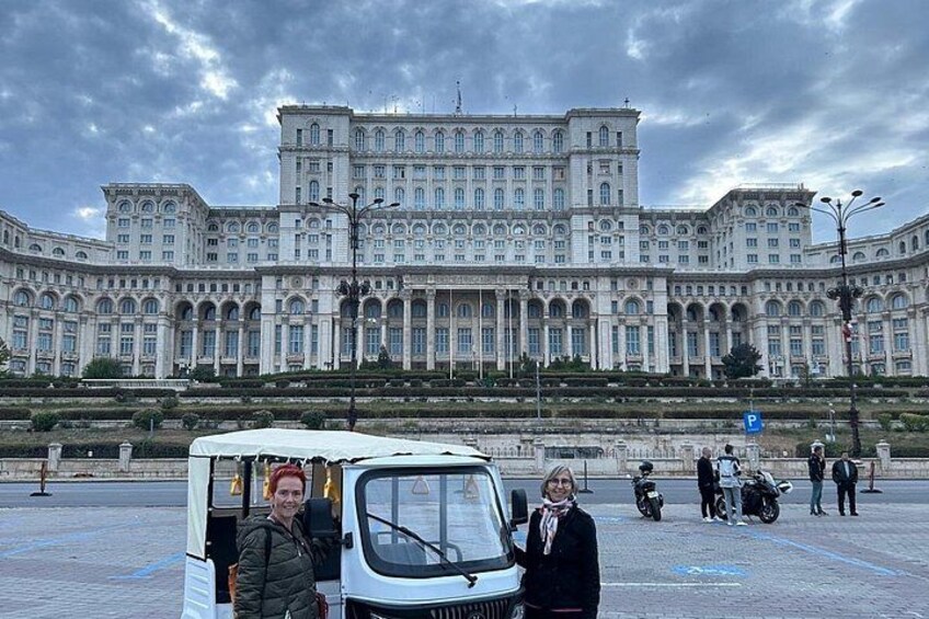 Bucharest Tuk Tuk city tour 4