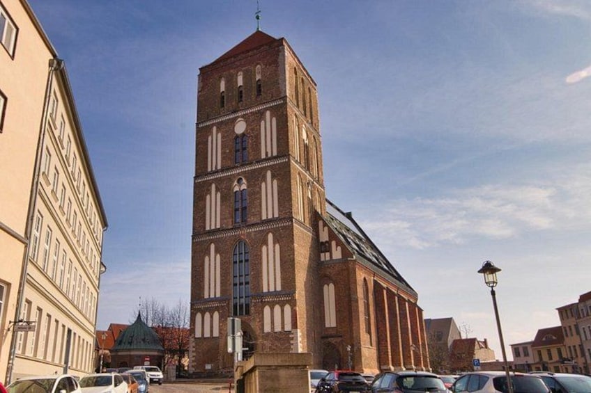 Private audio book city rally in Rostock's old town 3