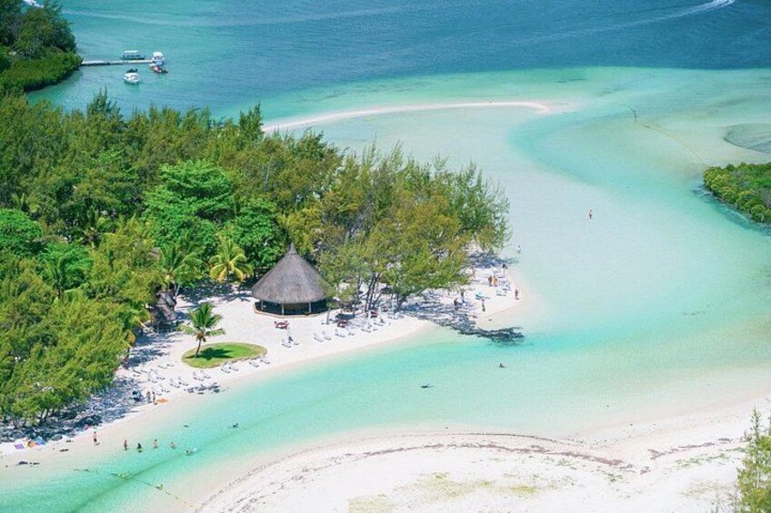 Mauritius Catamaran Cruise to Ile Aux Cerfs with BBQ Lunch 2