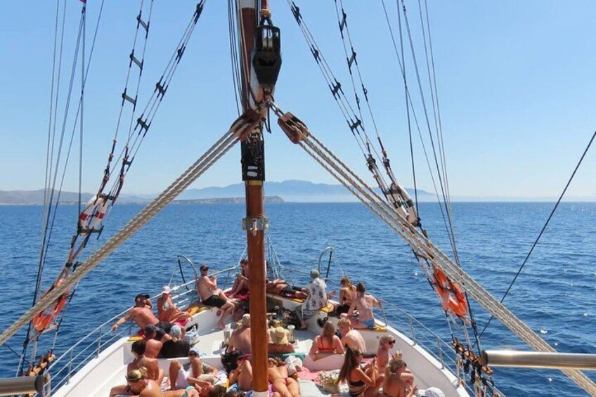 A Day's 3-Island Cruise Tour with Transfer 4