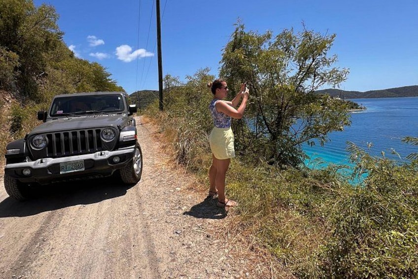 Island & Snorkeling Tour – Smuggler + Cane Garden Bay 3