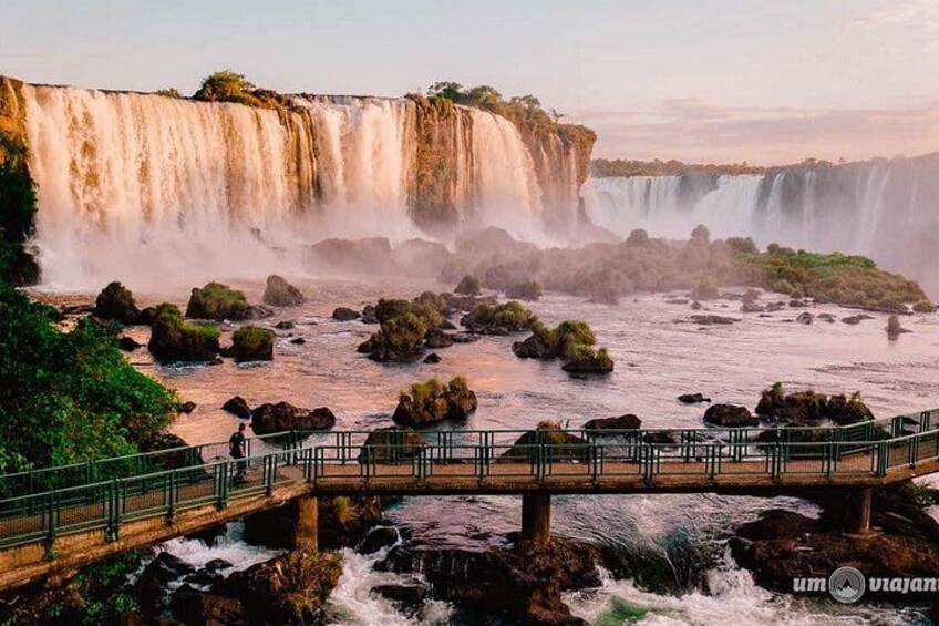 Day tour Cataratas Brazil and Argentina, both small group 1