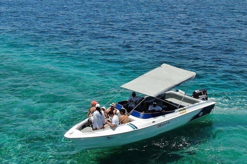 5 Islands Private Speedboat with Snorkeling Lunch and Drinks 3