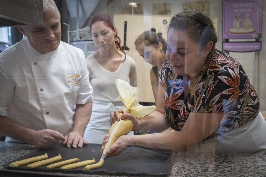 Nat Geo Day Tour: Baguette and Éclair Initiation with a French Master Baker