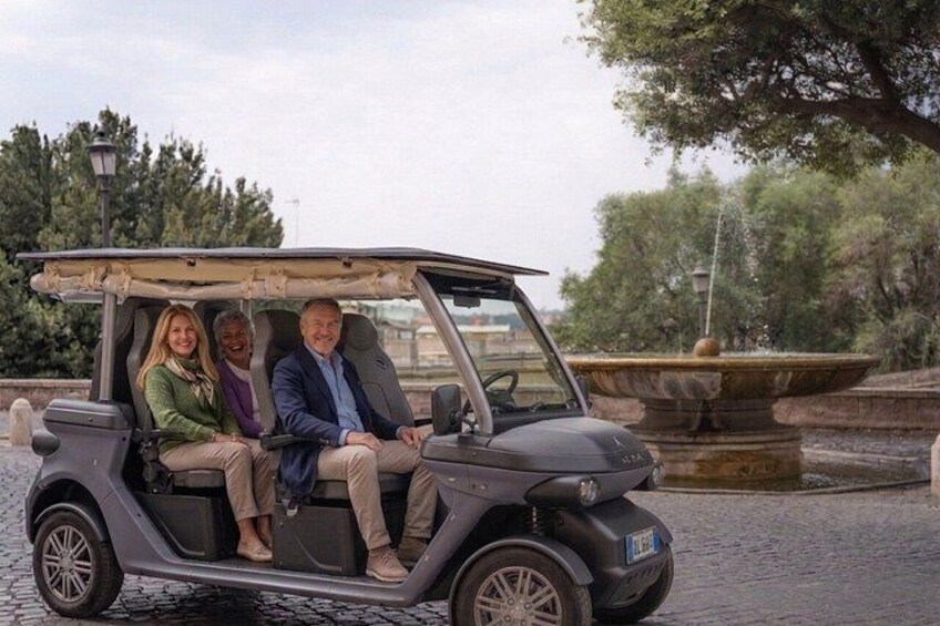 3-Hour Private Tour of Rome with Golf Cart 2