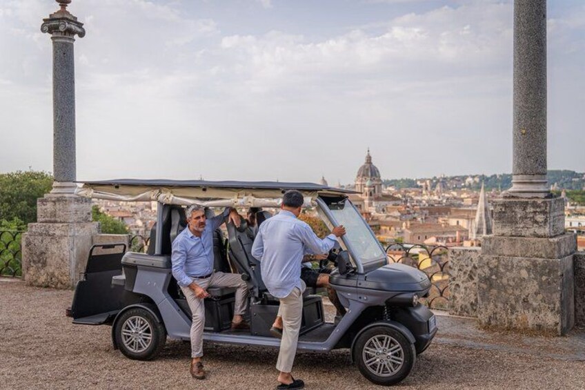 3-Hour Private Tour of Rome with Golf Cart 2