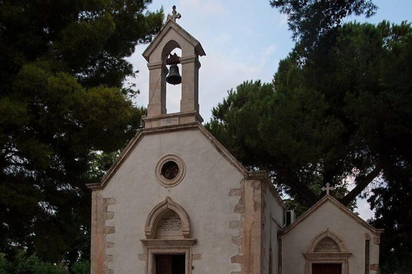 Agia Triada,Stavros,Venizelos Tombs Tour/ Wheelchair Accessible 5