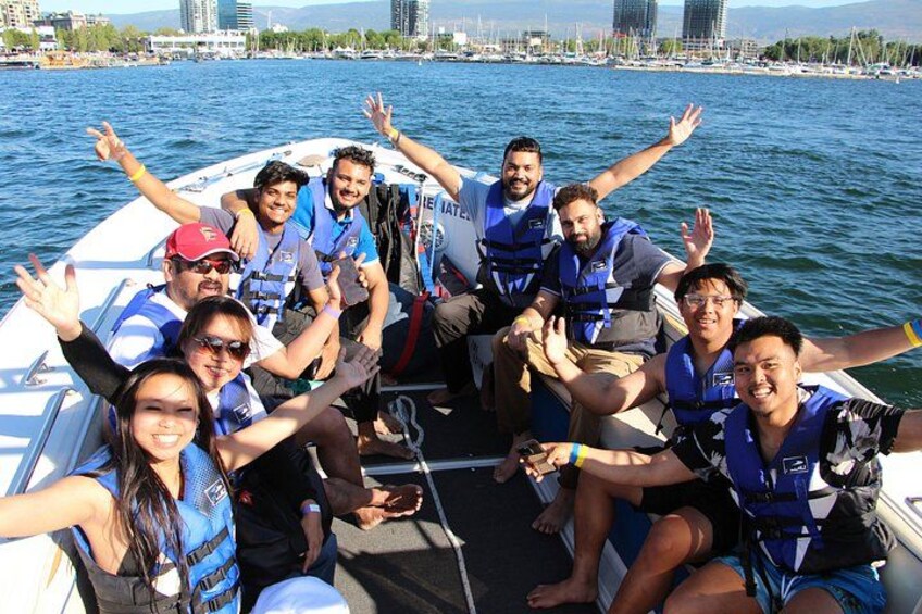 Kelowna: Morning Discount Parasailing Experience 4