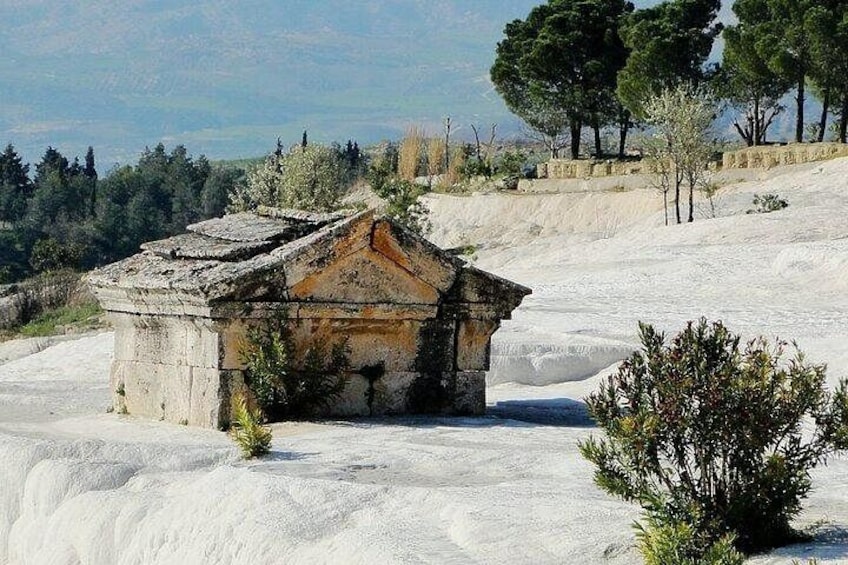 Guided Full Day Tour to Pamukkale and Hierapolis from Alanya 4
