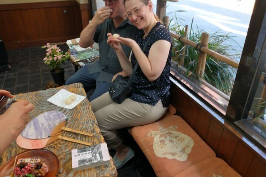 Private Hiroshima tour : Local Life & Hidden Gems 3