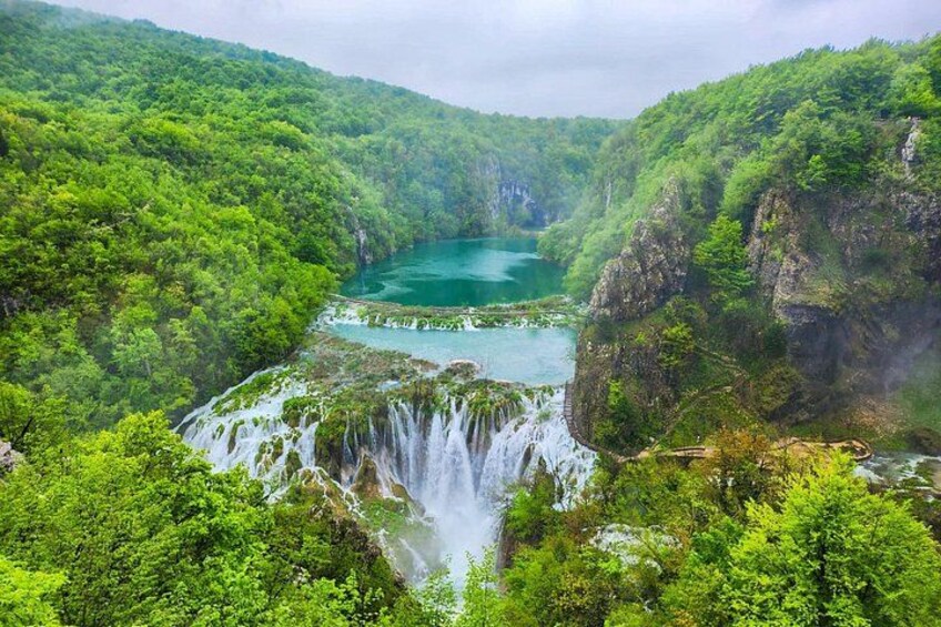 Zagreb: Plitvice with Ticket & Rastoke Guided Tour Boat Ride 3