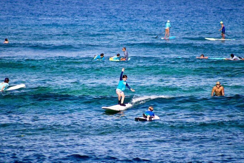 Premium group surf lessons- Kona’s Best Surf Lessons 2