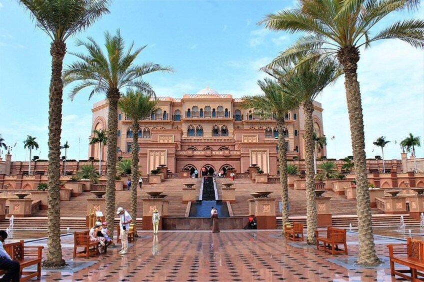 Private Abu Dhabi City Tour From Dubai 2