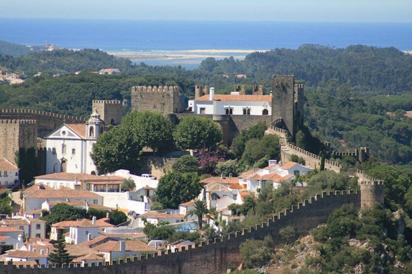 The-Amity-Family-Tours-And-Activities-Óbidos-Portugal-Castle-Medieval-Town-Landscape-Sun 2