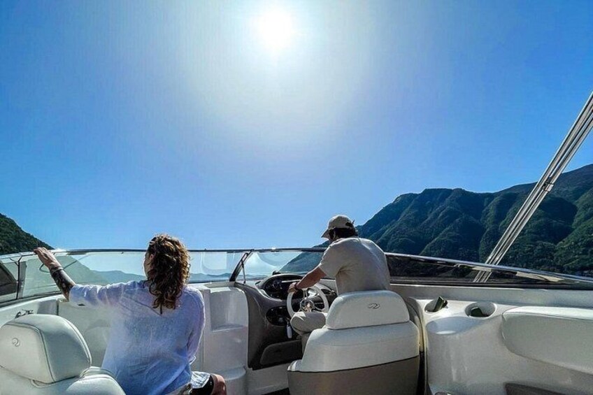 Lake Como Authentic Private Lounge Cruise with Open Bar 5