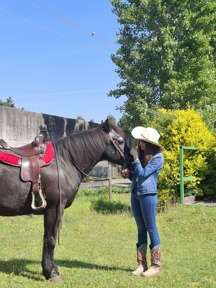 Verona: Horseback Riding and Wine Tasting Experience 1