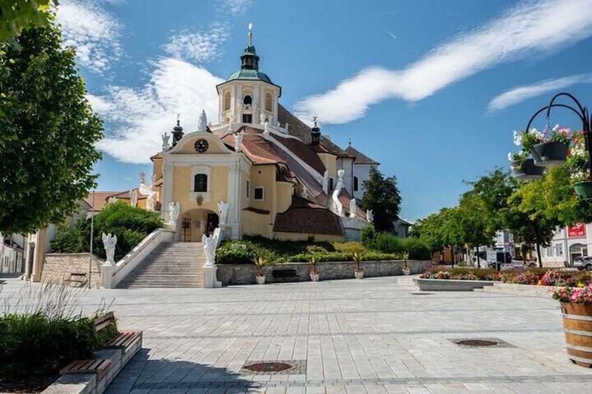 Castles and Wine of Viennese Countryside Private Day Tour