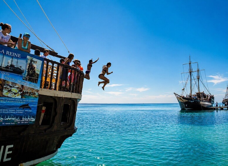 Picture 1 for Activity Djerba: Pirate Boat Trip to Flamingo Island with Lunch 4