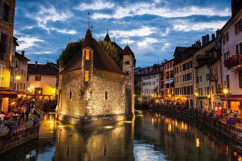 City game - Annecy and the shadow of the sword - Studio Guimauve 4