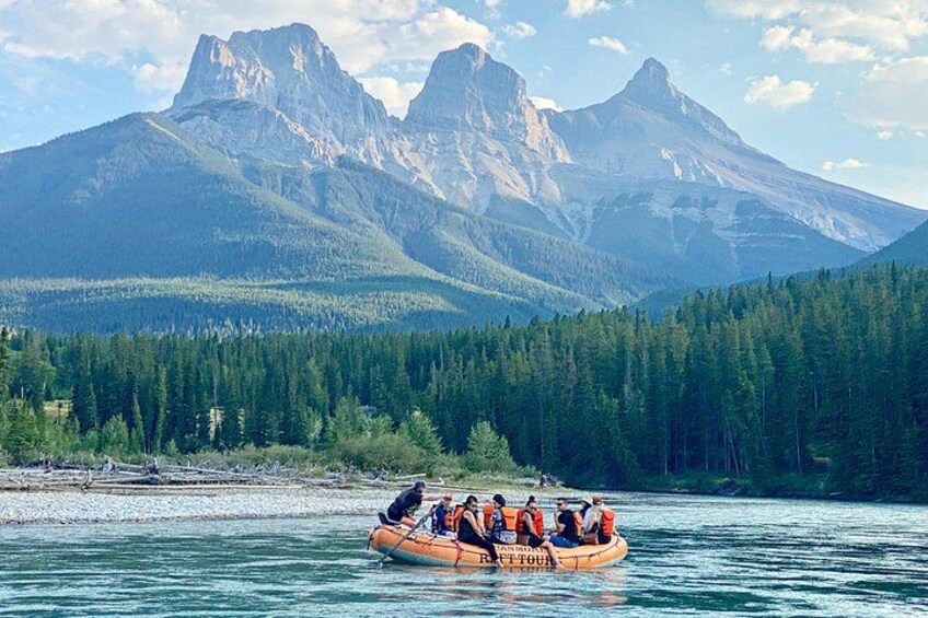 1.5 hour Scenic Nature Float in the Canadian Rocky Mountains 3