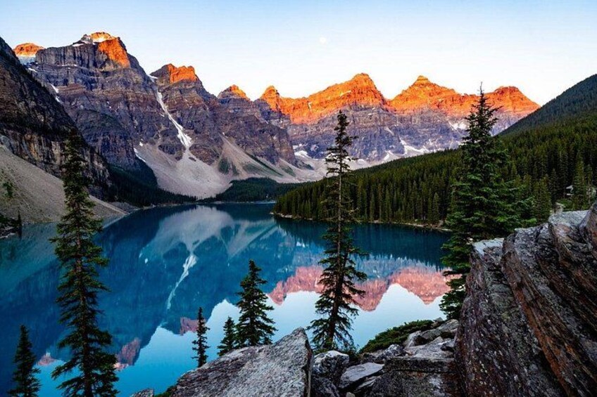 Moraine Lake Sunrise(2.5hrs)&Lake Louise(2hrs) from Canmore/Banff 2