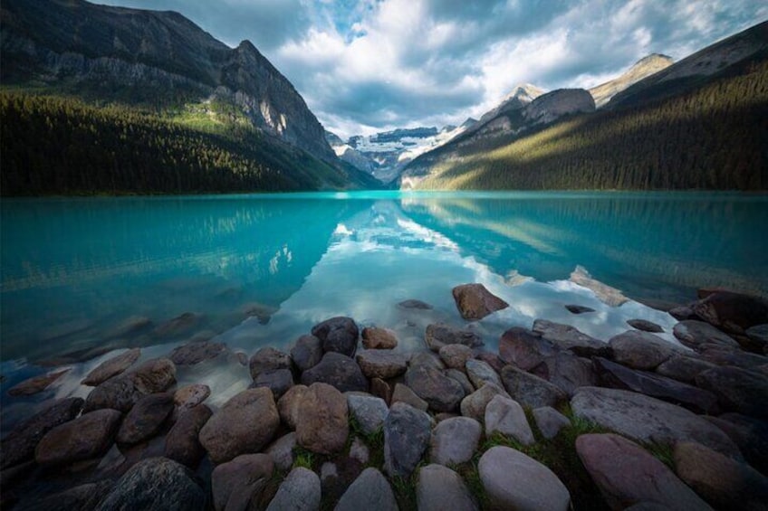 Morning Tour at Moraine Lake(2hrs) & Lake Louise(2hrs) 1