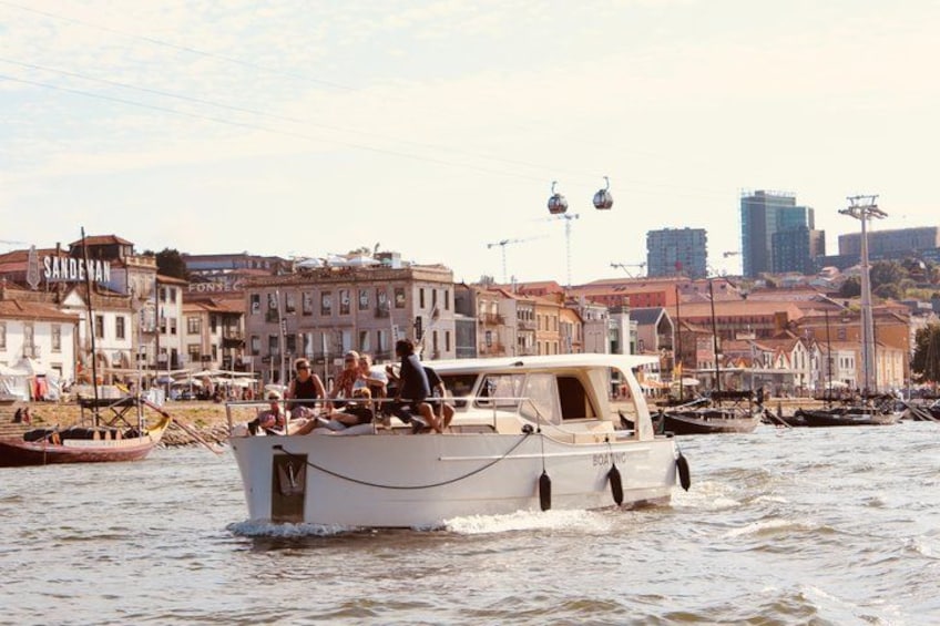 Porto: Douro Small Group Boat Cruise with Port Wine and Snacks 3