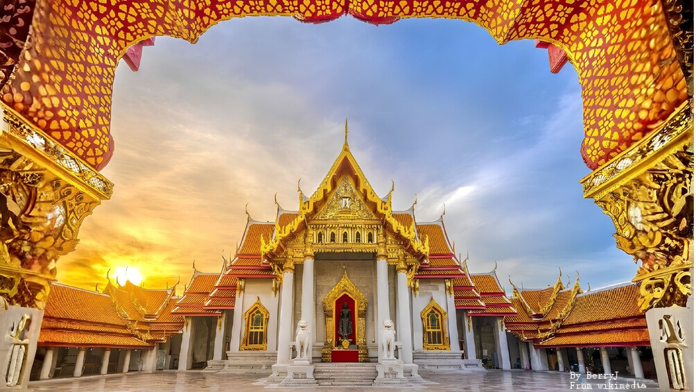 Bangkok: 2 Temple Tour (Golden Buddha + Marble Temple) + Gems Gallery 1