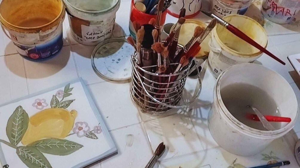 Picture 5 for Activity Vietri sul Mare: majolica decoration workshop 4