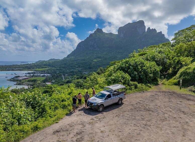 Bora Bora: 4WD History & Culture Tour 2