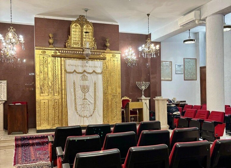 Picture 13 for Activity Milan Jewish Tour – Explore the Old City & Jewish Heritage 4