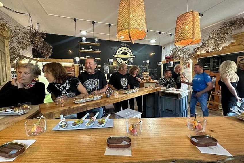 Visit and Gastronomic Experience of the Santoña Anchovy Factory 5