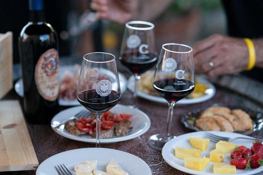 Montecarlo E-Bike One Day Tour with Lunch and Tasting 2