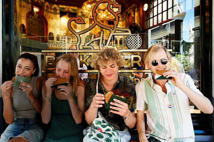 10 Tastes of Utrecht: Food Tour with Full Lunch and 2 Drinks 3