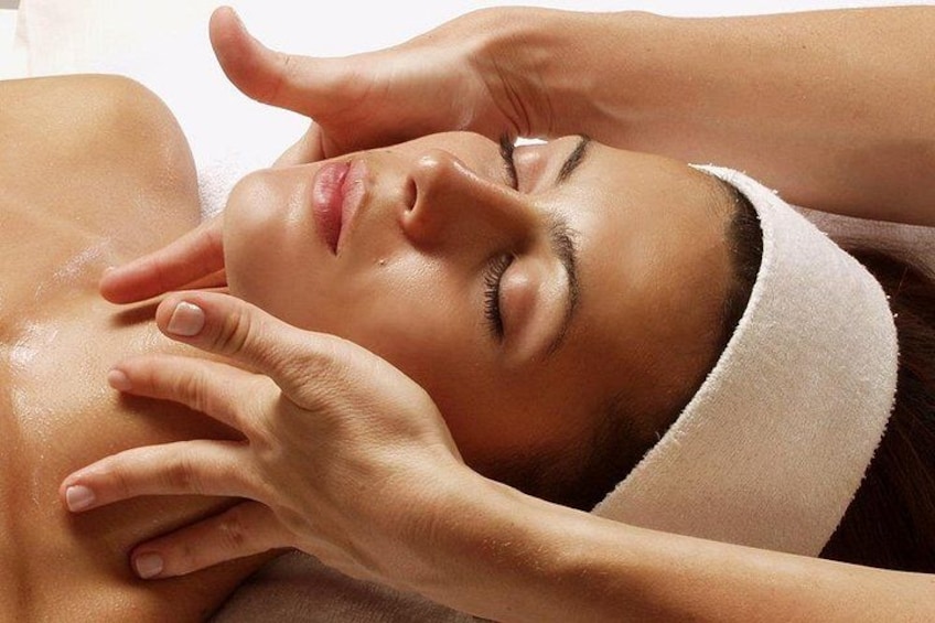 Massage and Infrared Sauna Package with Snacks and Beverage 2