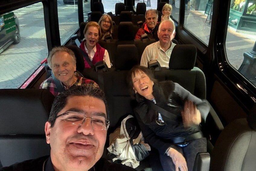Private Guided Grand City Tour in Vancouver with your luggage 5