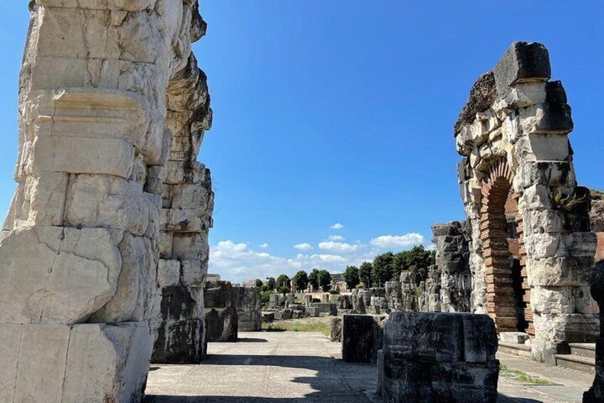 Capua: Spartacus Arena Amphitheater with your Archaeologist 2