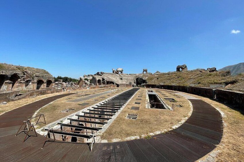 Capua: Spartacus Arena Amphitheater with your Archaeologist 3
